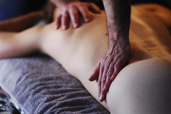 MT8 - La lenteur dans le massage - Par Bruno Deck - Masseur tantrique à domicile ©Hélène Toulet